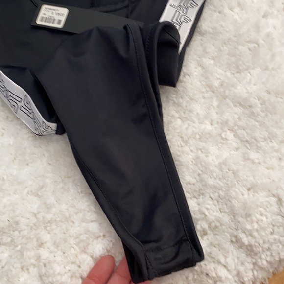 New LF One Piece Black And White Top XS - Picture 3 of 5